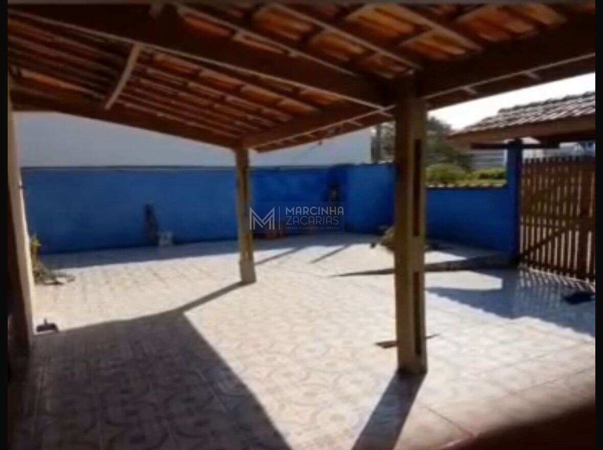 Casa de esquina com edícula independente a venda no Pontal Santa Marina, Caraguatatuba/SP
