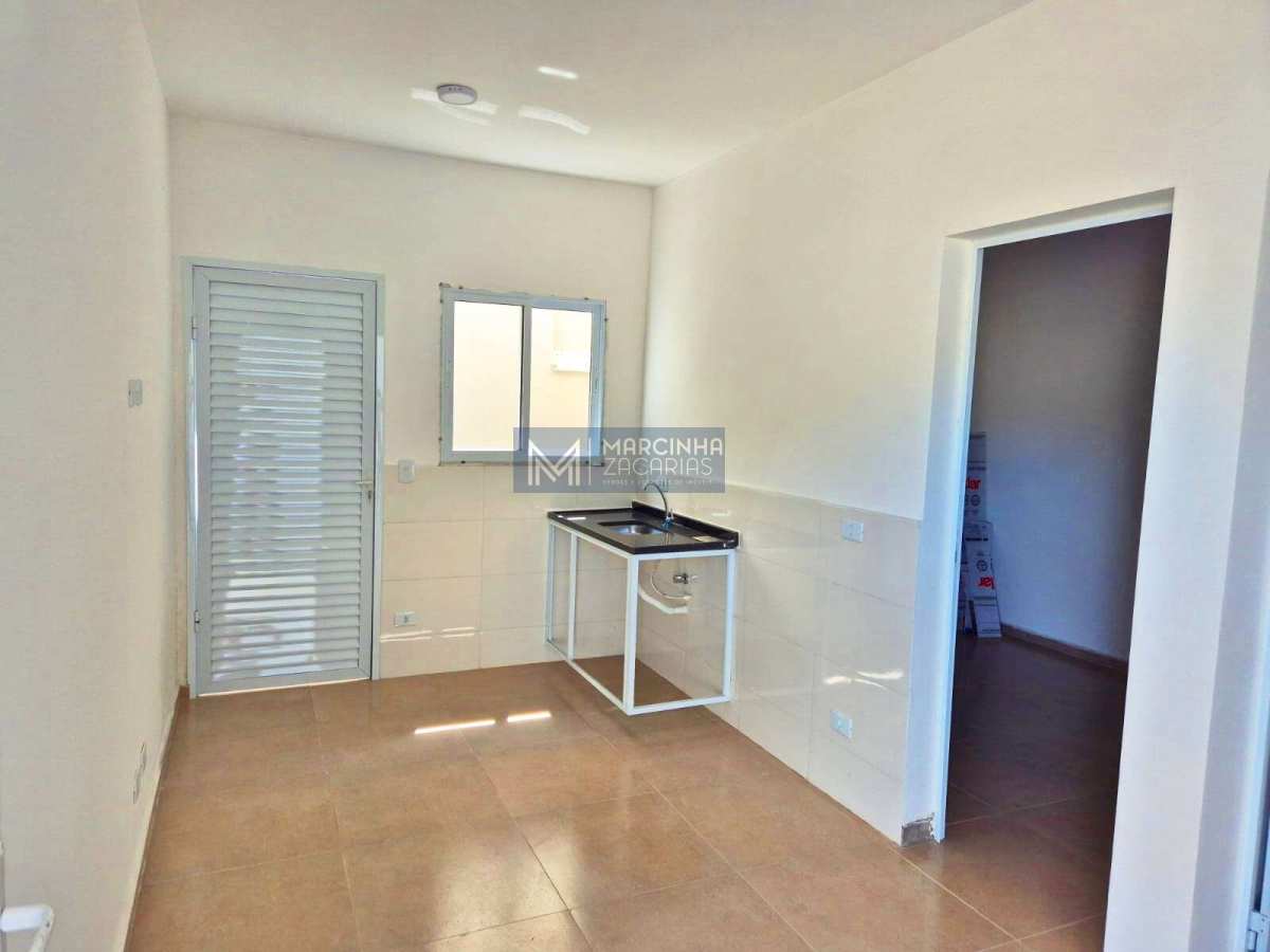 Apartamento novo com 01 dormitório e sacada para alugar em Caraguatatuba/SP, no Morro do Algodão - Marcinha Zacarias